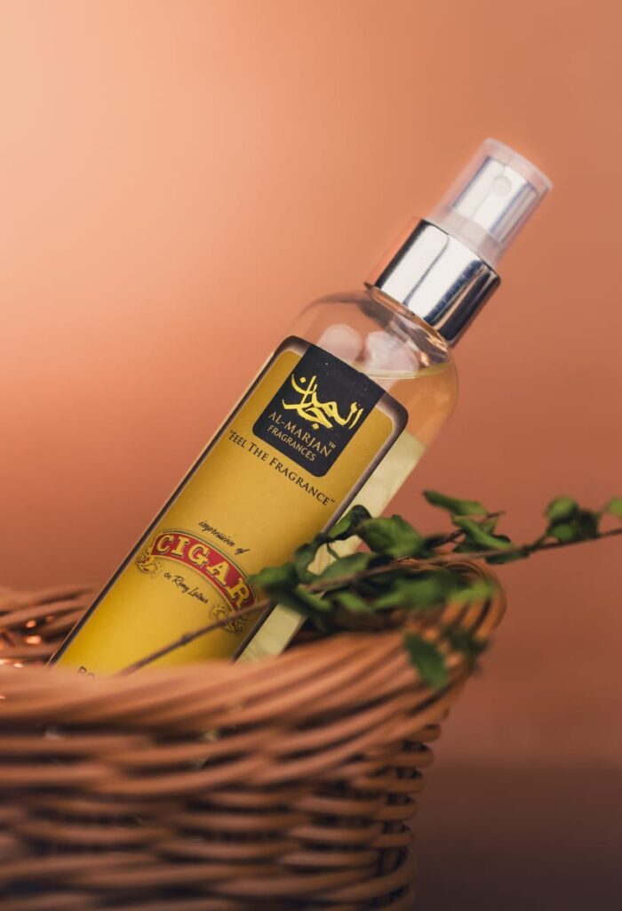 best product photographer lahore perfume