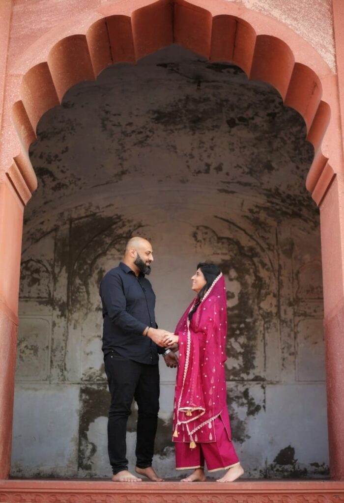 traditional outdoor pakistan couple photography