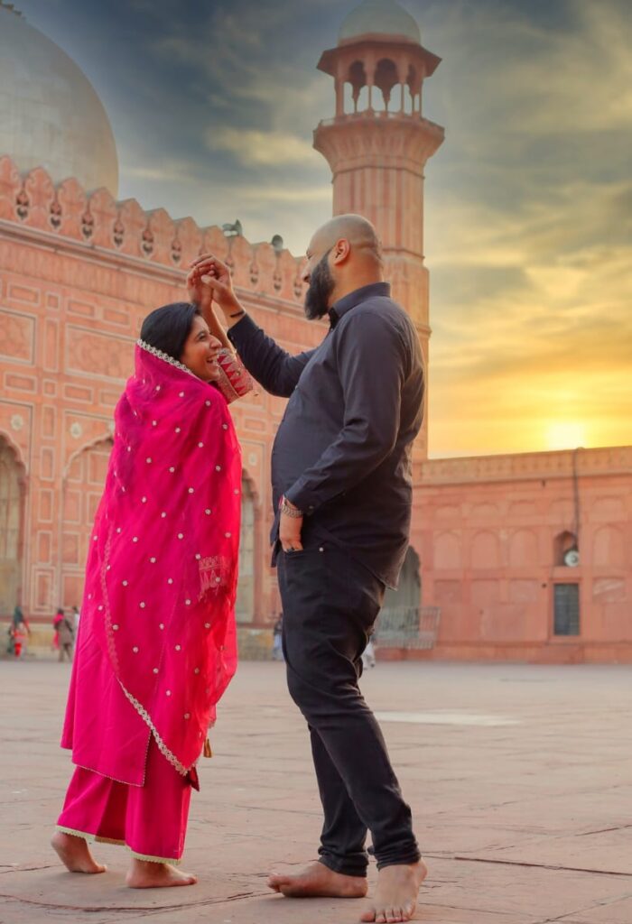 traditional outdoor lahore couple photography