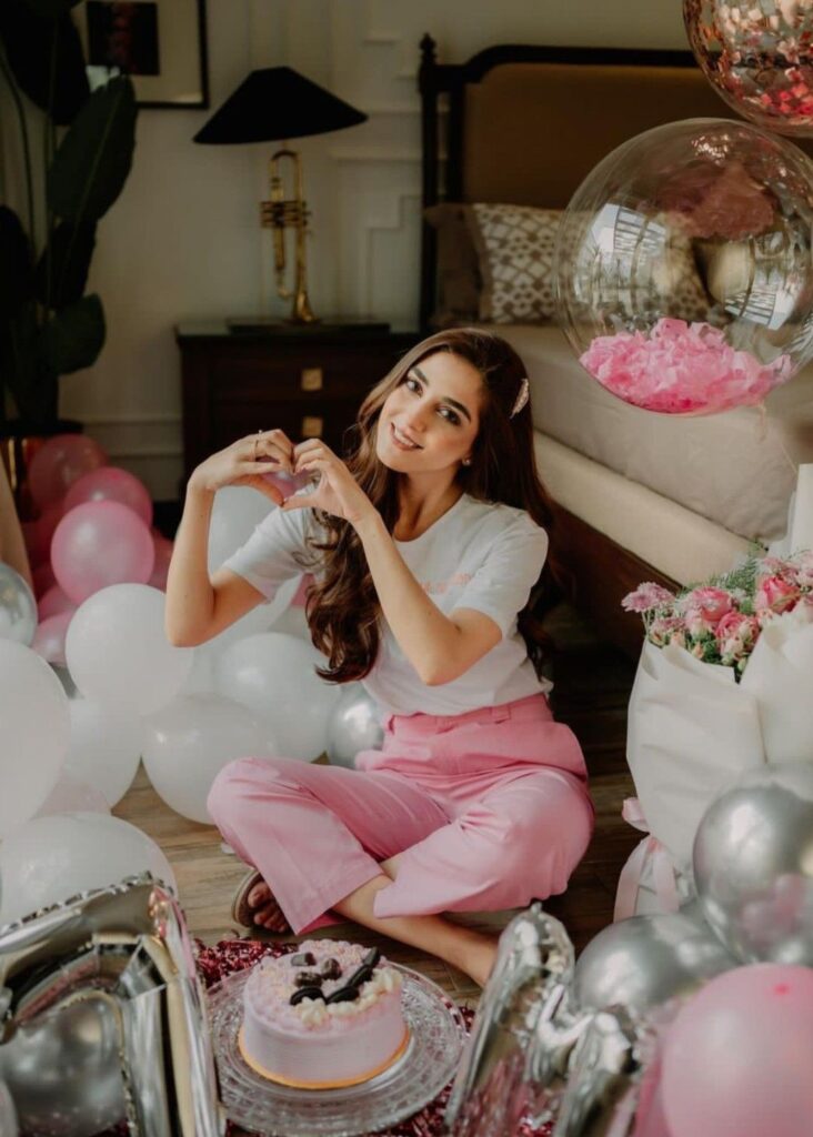 birthday photography pakistani model